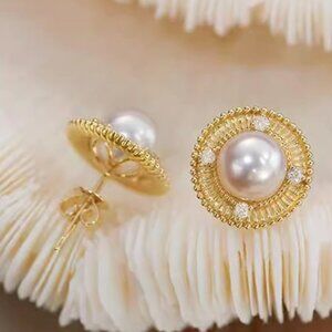 New 18K Yellow Gold French Vintage Pearl Stud Earrings